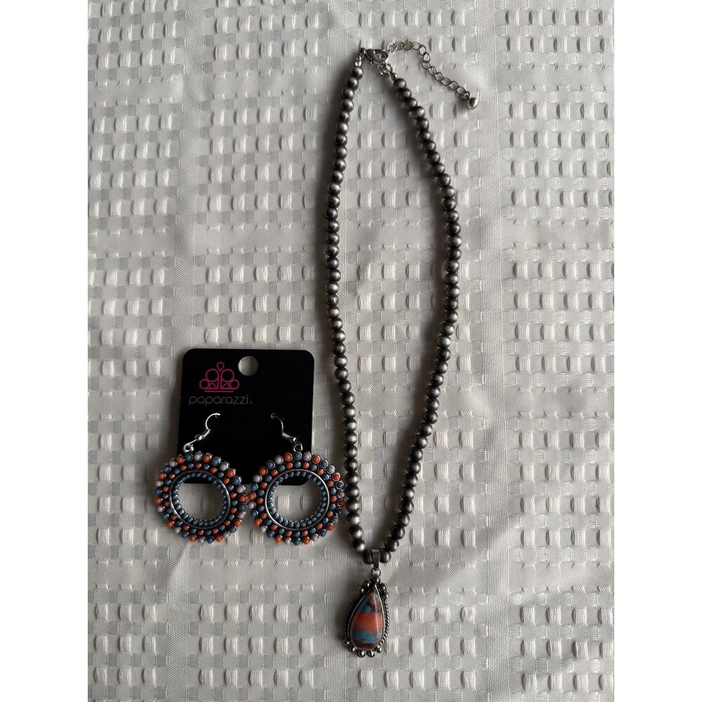 Southwest Paparazzi Set: "Rural Ripple Multi" Earrings and Navajo Pearl Necklace